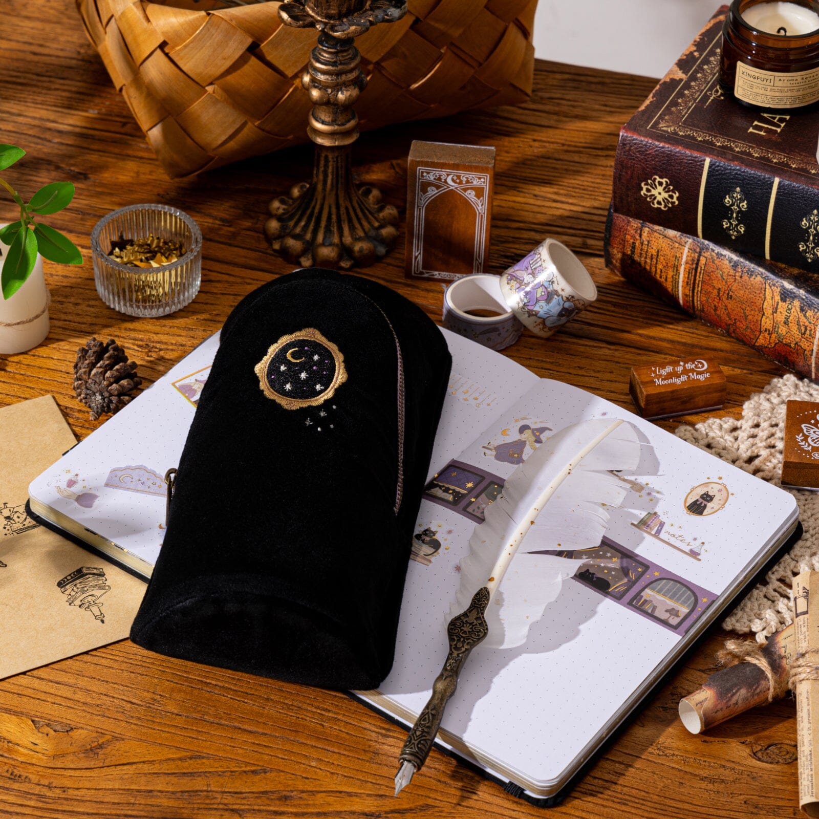Tsuki 'Lunar Delivery' Standing Pen Pouch ☾