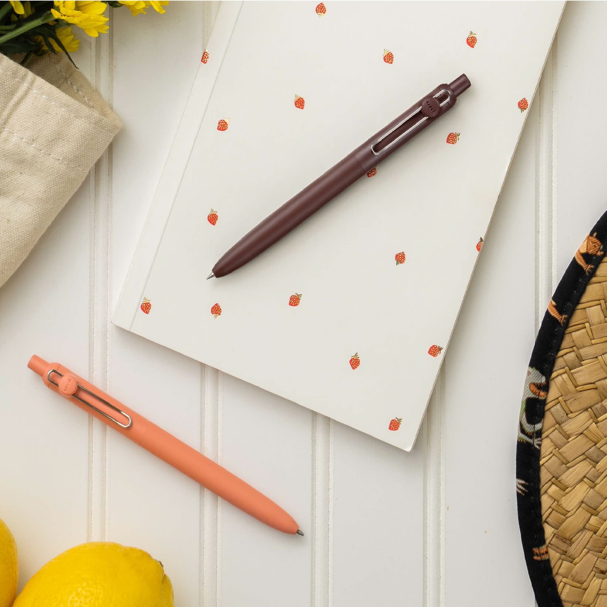 uniball™ Zento, 0.7 mm, Liquid Gel Ink Retractable Pens