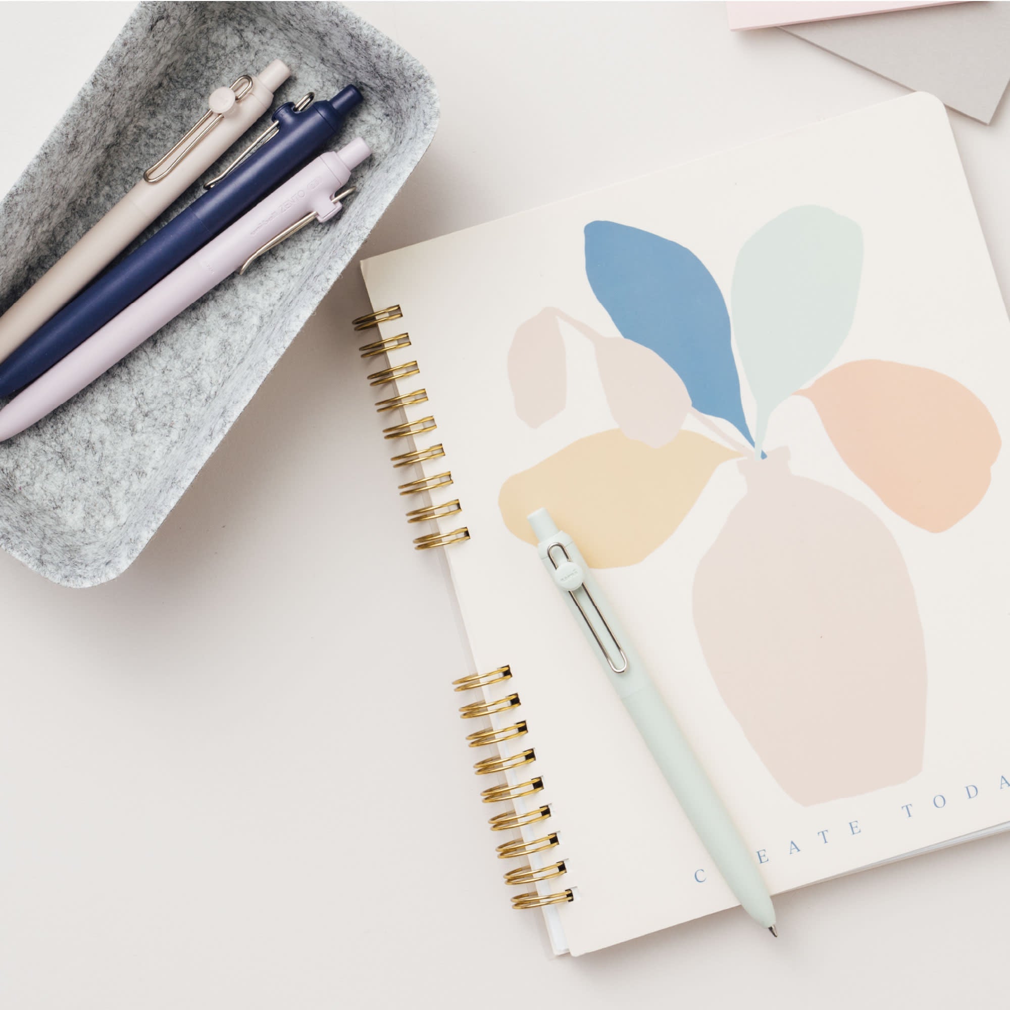 uniball™ Zento, 0.7 mm, Liquid Gel Ink Retractable Pens